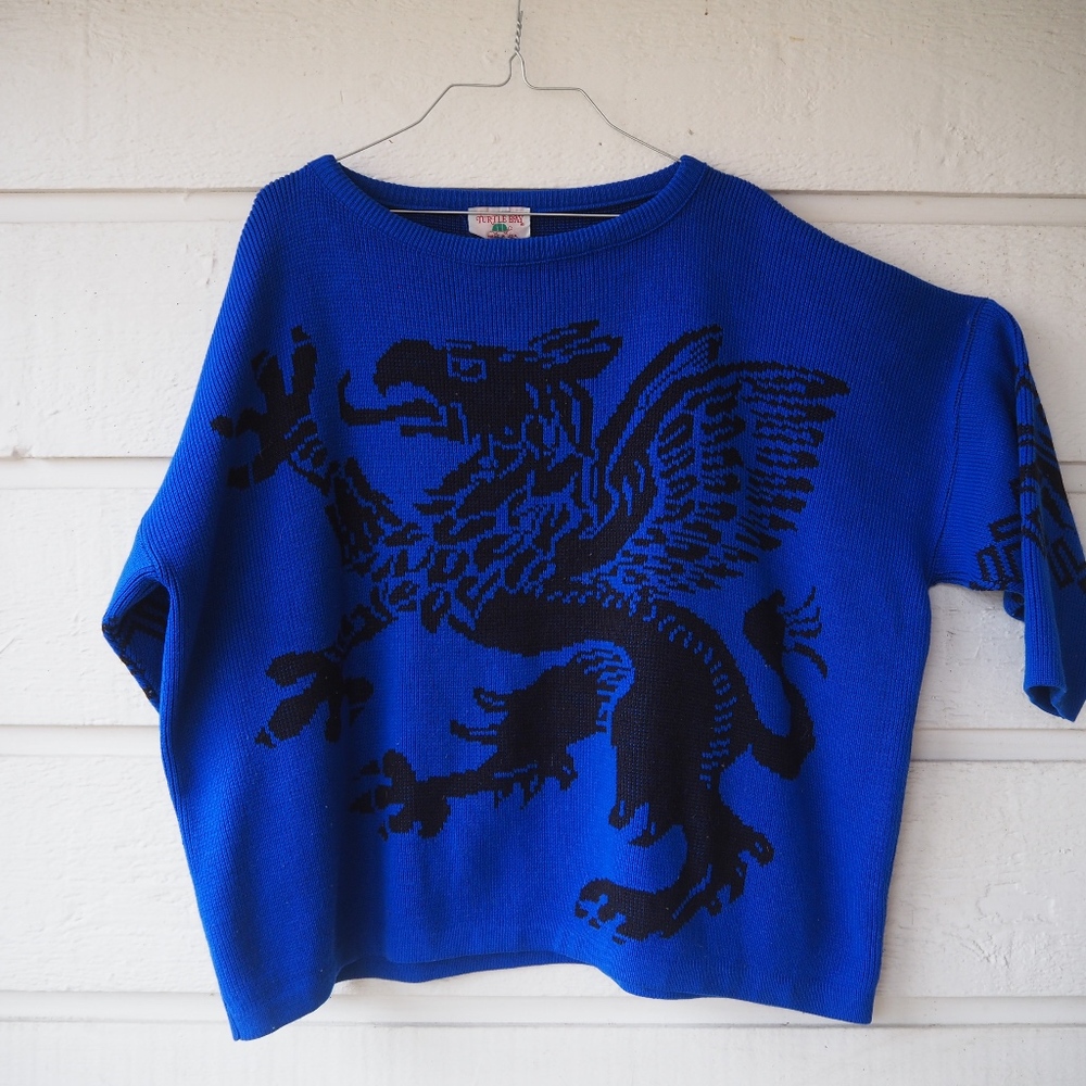 {Vintage} Griffon Sweater!